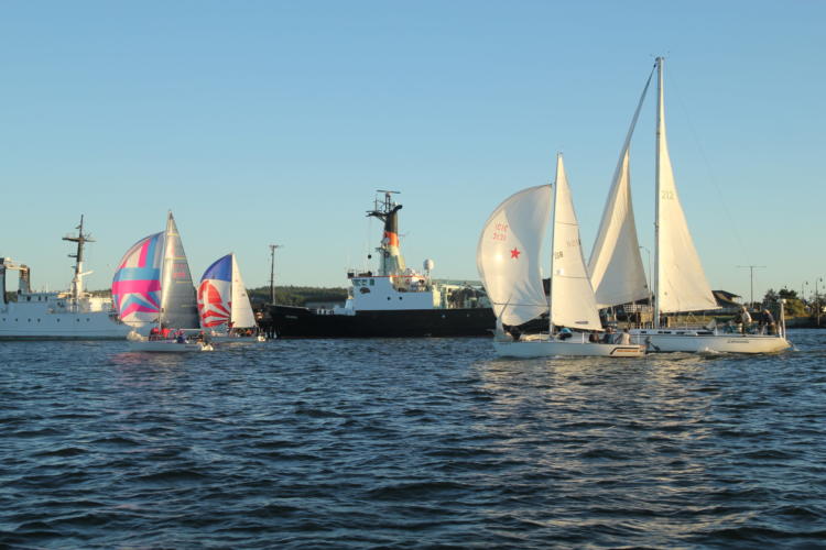 Many estuaries have human communities on their shorelines and serve as ports and venues for recreational boating.